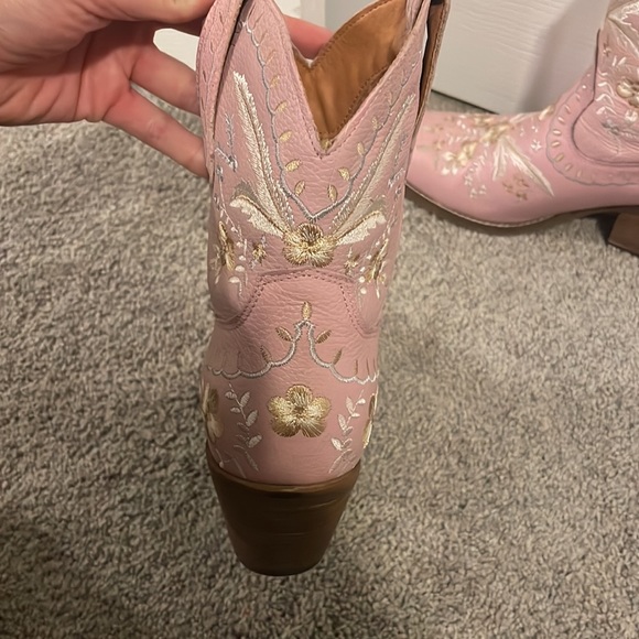 Dingo Cowboy Boots - Picture 2 of 2